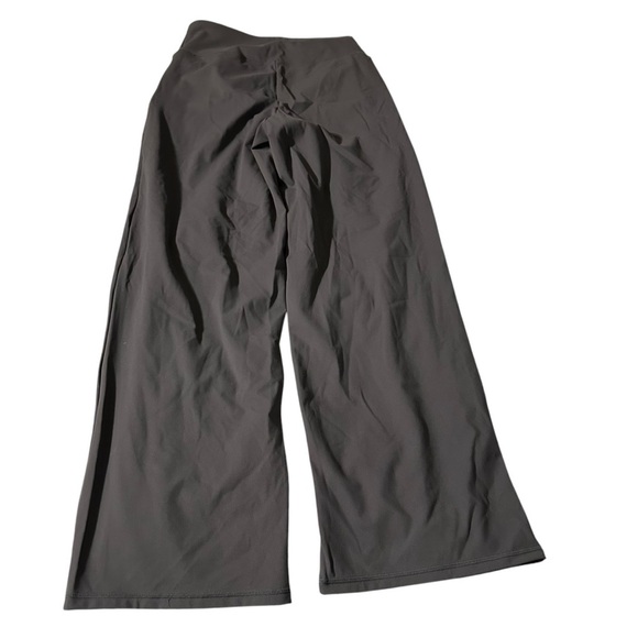 Women's wide black yoga pants size small with pockets - Picture 2 of 3